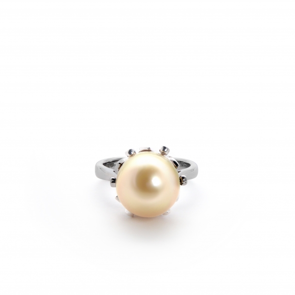 Pearl Ring